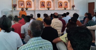 बिना लक्ष्य निर्धारित किये, जीवन जीना व्यर्थ है, लक्ष्य ईश्वर को पाना हो तो इससे ज्यादा सुंदर दूसरा कोई लक्ष्य हो ही नहीं सकता – ब्रह्मचारी निर्मलानन्द