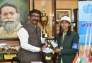 विश्व बाल दिवस पर बाल पत्रकारों से मिले CM हेमन्त सोरेन, बाल पत्रकारों ने किये संवाद, CM हेमन्त ने बाल पत्रकारों का बढ़ाया उत्साह