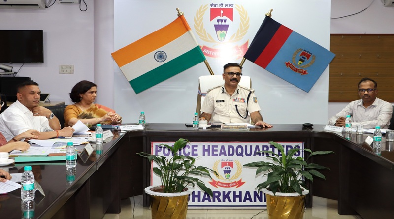 DGP, झारखण्ड ने दुर्गा पूजा को लेकर सुरक्षा एवं विधि-व्यवस्था के संबंध में की समीक्षा बैठक