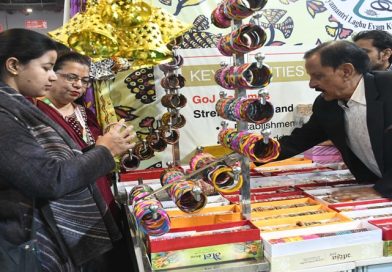 दिल्ली के प्रगति मैदान में चल रहे भारतीय अंतरराष्ट्रीय व्यापार मेले में झारखण्ड की महिलाओं द्वारा निर्मित उत्पाद बन रहे आकर्षण के केंद्र, लाइव तसर सिल्क डेमो ने खींचा आगंतुकों का ध्यान