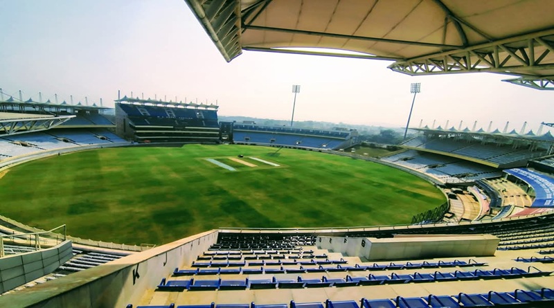 राजनीतिज्ञों व मीडियाकर्मियों ने झारखण्ड स्टेट क्रिकेट एसोसिएशन से कहा – हमको मुफ्त का पास दे, पास दे, पास दे रे, मुफ्त का पास दे …