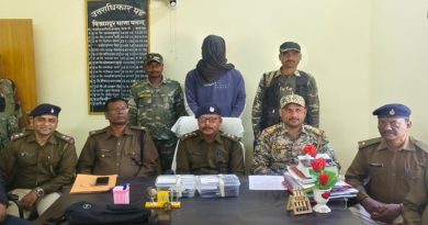 पलामू पुलिस ने एंटी क्राइम चेकिंग के दौरान अवैध हथियार के साथ तीन बदमाशों को घेरा, एक गिरफ्तार