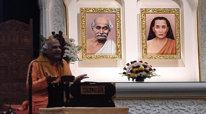 आप अगर सच्चे साधक हैं, तो आपके अंदर भगवान को प्राप्त करने के लिए तड़प वाली भक्ति व आध्यात्मिक तरीका, आपको मालूम होना ही चाहिएः स्वामी गोकुलानन्द