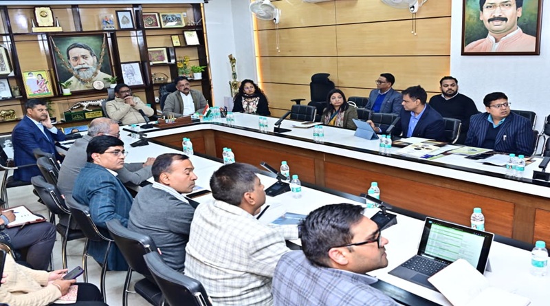 मुख्यमंत्री हेमन्त सोरेन के नेतृत्व में 11 सदस्यीय प्रतिनिधिमंडल दावोस में होनेवाली वर्ल्ड इकोनोमिक फोरम में लेगा भाग, सीएम आवास में इसकी तैयारियों को लेकर हुई समीक्षा बैठक