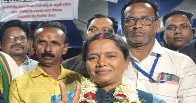 नगर निकाय चुनाव में बिना गठबंधन झामुमो ने भाजपा को जमकर धोया, मिलकर लड़ते तो भाजपा कहां फेकाती, अगर केन्द्र आधारहीन-मूल्यहीन नेताओं को कंट्रोल नहीं करती, तो झारखण्ड में भाजपा विलुप्त समझिये