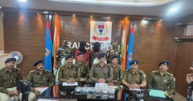 नामकुम थाना क्षेत्र में गृहभेदन व चोरी के तीन कांडों का उद्‌भेदन अपराधियों की गिरफ्तारी एवं चोरी गये सामान की बरामदगी