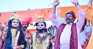 मुख्यमंत्री हेमन्त सोरेन महाशिवरात्रि के अवसर पर पहुंचे पहाड़ी मंदिर, भगवान भोलेनाथ की पारंपरिक विधि-विधान से की पूजा-अर्चना, राज्य की प्रगति, सुख-शांति व समृद्धि की कामना की