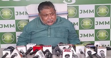 नगर निकाय चुनाव में भाजपा फ्रस्ट्रेशन की शिकार, बाबूलाल खुद को दूल्हा बता 200 लोगों को प्रचार के अंतिम दिन खस्सी भात खिला दिये और उधर रघुवर 28 दिनों वाली फरवरी महीने में 30 को जश्न मनायेंगेः झामुमो