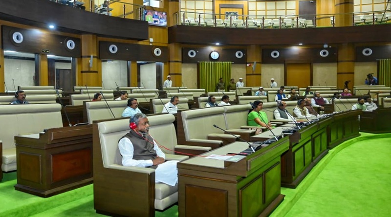 झारखण्ड विधानसभा के बजट सत्र में भाजपा विधायक नहीं ले रहे दिलचस्पी, राज सिन्हा, पूर्णिमा साहू व सत्येन्द्र नाथ तिवारी का नाम आसन ने प्रश्न काल के दौरान पुकारा, पर ये सभी रहे अनुपस्थित