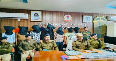 जामताड़ा के नारायणपुर थानान्तर्गत धरमपुर मोड़ के समीप हुए हत्याकांड मामले में पुलिस ने सात अपराधकर्मियों को अवैध हथियारों के साथ किया गिरफ्तार