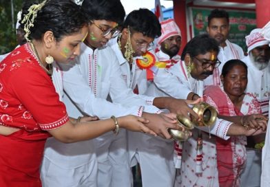 CM हेमन्त सोरेन ने प्रकृति पर्व सरहुल के अवसर पर सिरमटोली स्थित सरना स्थल में परंपरानुरूप विधिवत् पूजा-अर्चना कर समस्त राज्यवासियों की सुख, समृद्धि, खुशहाली एवं उन्नति की कामना की