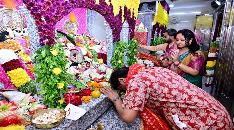 सब जानत प्रभु प्रभुता सोई, तदपि कहे बिनु रहा न कोई … तपोवन स्थित श्रीराम दरबार सपत्नीक पहुंचे मुख्यमंत्री हेमन्त सोरेन, पूजा अर्चना कर सभी के मंगलमय जीवन के लिए प्रार्थना की