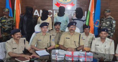 रांची के विभिन्न थाना क्षेत्रों में रात के अंधेरे में लूटपाट करनेवाले दो अपराधी व दो हथियार सप्लायर को रांची पुलिस ने किया गिरफ्तार