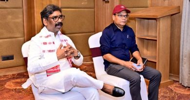 CM हेमन्त सोरेन ने असम में झामुमो कार्यकर्ताओं के साथ बनाई रणनीति, कार्यकर्ताओं को दिया जीत का मंत्र