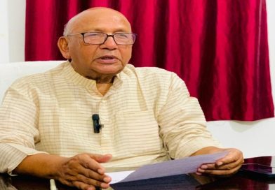 सोशल मीडिया पर आकर रेलवे पर बिफरे विधायक सरयू राय, कहा रेलवे यात्रियों के गले पर छुरी रख कर लाभ कमाना चाह रहा, 7 अप्रैल को टाटानगर जंक्शन पर सुबह 10 बजे से धरना में जन भागीदारी की अपील