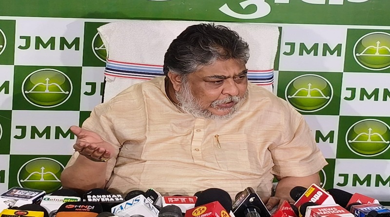 झामुमो का चुनाव आयोग पर गंभीर आरोप, 2026 के बंगाल चुनाव में निर्वाचन आयोग ने भाजपा की ओर से बंगाल के लोगों का मताधिकार छीनने का लिया ठेका