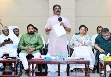 हेमन्त सोरेन ने झामुमो कार्यकर्ताओं को किया आगाह, हर योग्य नागरिकों का नाम मतदाता सूची में जुड़वाएं, त्रुटियों को ठीक कराएं, यह सिर्फ प्रकिया नहीं, बल्कि लोकतांत्रिक अधिकारों की रक्षा के लिए भी जरूरी