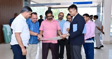 मुख्यमंत्री हेमन्त सोरेन ने बिरसा मुंडा हवाई अड्डा परिसर में निर्माणाधीन स्टेट हैंगर का किया स्थल निरीक्षण