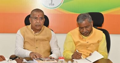 तीसमार खां बनने के चक्कर में भाजपा प्रदेश अध्यक्ष आदित्य साहू अपनी दुर्दशा कराने के साथ-साथ प्रदेश के लाखों कार्यकर्ताओं का भी नाक कटवाने से बाज नहीं आ रहे