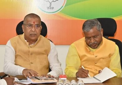 तीसमार खां बनने के चक्कर में भाजपा प्रदेश अध्यक्ष आदित्य साहू अपनी दुर्दशा कराने के साथ-साथ प्रदेश के लाखों कार्यकर्ताओं का भी नाक कटवाने से बाज नहीं आ रहे
