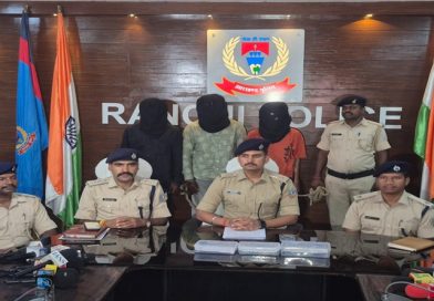 नगड़ी थाना के कोलांबी गांव में जमीन विवाद को लेकर हुए फायरिंग मामले में दो पिस्टल व 13 राउण्ड जिंदा कारतूस के साथ तीन गिरफ्तार