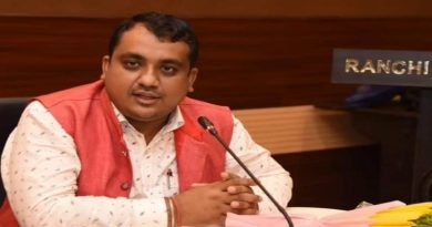 दीपेश निराला के कलम सेः मखमली दीवारों के पीछे का खौफनाक सन्नाटा: कब तक मौन रहेगा समाज?