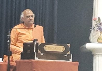 बार-बार जन्म लेना, बार-बार मरना और पुनः माता के गर्भ में शयन करना बुद्धिमानी नहीं, इसलिए ईश्वर को पाने का एकमात्र लक्ष्य रखियेः स्वामी गोकुलानन्द