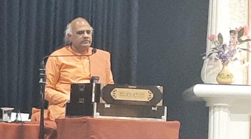 बार-बार जन्म लेना, बार-बार मरना और पुनः माता के गर्भ में शयन करना बुद्धिमानी नहीं, इसलिए ईश्वर को पाने का एकमात्र लक्ष्य रखियेः स्वामी गोकुलानन्द