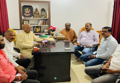 विधायक सरयू राय के निवास पर हुई बैठक में सदस्यों ने लिया फैसला, रेल यात्री संघर्ष समिति पूर्ववत् रहेगी सक्रिय