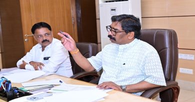 CM हेमन्त सोरेन ने नगर विकास एवं आवास विभाग की उच्चस्तरीय समीक्षा बैठक के दौरान कहा नदी, डैम, तालाब एवं अन्य जलस्रोतों क्षेत्रों पर अतिक्रमण कर हुए सभी अवैध निर्माण कार्य को करें ध्वस्त