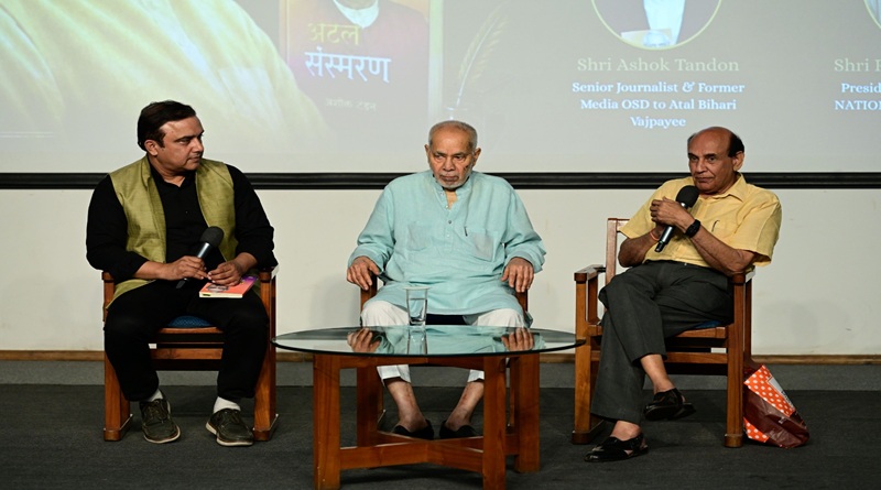 अशोक टंडन के कथनानुसार संघ और वाजपेयी जी के सम्बंधों को लेकर काफ़ी भ्रम फैलाने की कोशिश की गई, रामबहादुर राय के शब्दों में वाजपेयी जी वही बोलते थे, जो उनको बोलना होता था