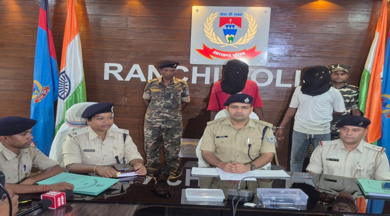 रांची के चुटिया में चाकू मारकर गृहरक्षक से स्कूटी लूटने वाले दो अपराधी गिरफ्तार, लूटी गई स्कूटी व हथियार बरामद