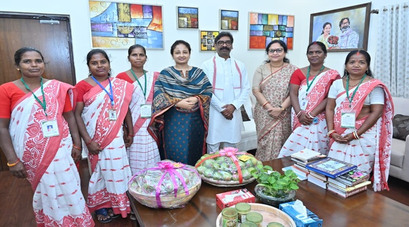 सिमडेगा के आमों की मिठास अब सात समंदर पार, CM हेमन्त सोरेन के विजन से उपजी बिरसा हरित ग्राम योजना ने रचा इतिहास, लंदन रवाना हुई आम्रपाली आम की पहली खेप