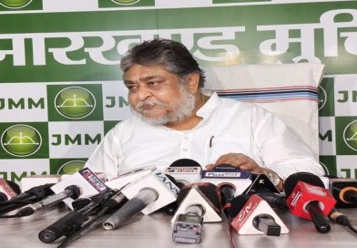 भाजपा, अब भारतीय गबन पार्टी, इसने सारे हिन्दुओं को ठगा है, हमलोग सोना चांदी नहीं खा पाये, चंपत राय सोना चांदी भी खा गये, यही इनकी 12 साल की उपलब्धि है, जिसने देश को शर्मसार कर डाला हैः सुप्रियो