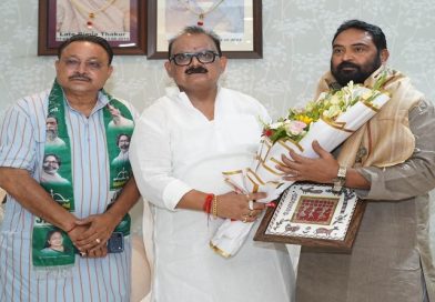 गढ़वा में एसआईआर को लेकर झामुमो के जिला स्तरीय प्रशिक्षण शिविर में विनोद पांडेय ने कहा लोकतंत्र की मजबूती के लिए मतदाता सूची का शुद्ध और अद्यतन होना अत्यंत आवश्यक
