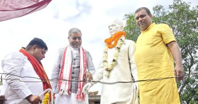 स्वनाम धन्य नेताओं से पटी प्रदेश भाजपा में एक है सुरेश साव, जो बाबूलाल मरांडी के साथ-साथ प्रदेश अध्यक्ष व संगठन मंत्री के भी अतिप्रिय हो गये हैं, क्यों अतिप्रिय हैं, इसकी भी भाजपा में खूब चर्चा है, पर …