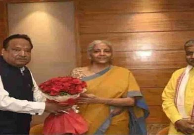इधर नेता प्रतिपक्ष ने फेसबुक के माध्यम से CM हेमन्त सोरेन के नैतिकता पर सवाल उठाई, इधर उन्हीं के पोस्ट पर आम जनता ने बाबूलाल मरांडी को धो डाला