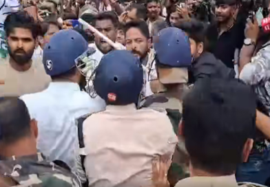 रांची में JPSC के नाम पर BJP और दिल्ली में नीट के नाम पर तिलचट्टों को आगे कर BJP विरोधी दलों ने क्षुद्र राजनीतिक स्वार्थ की पूर्ति के लिए संपूर्ण देश को आग में झोंका, पुलिस और मीडियाकर्मियों पर किये पथराव
