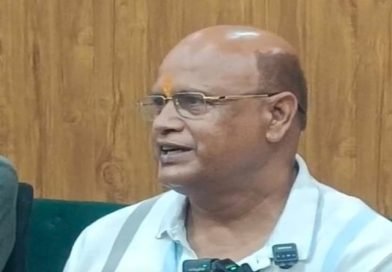 भाजपा सांसद ढुलू के घटिया बयान की हो रही सर्वत्र थू-थू, अरुप का सवाल अगर सिर पर बाल न होने से कोई टकला/कछुआ छाप हैं, तो भाजपा के श्यामा प्रसाद मुखर्जी व कई वर्तमान नेताओं के सिर पर भी बाल नहीं हैं, क्या वे भी टकले/कछुआ छाप थे/हैं
