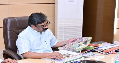 मुख्यमंत्री हेमन्त सोरेन ने पर्यटन, कला-संस्कृति, खेलकूद एवं युवा कार्य विभाग की समीक्षा बैठक में इको टूरिज्म के विकास, स्पोर्ट्स यूनिवर्सिटी निर्माण व कलाकारों के डाटा बेस तैयार करने पर दिया बल