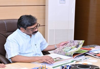 मुख्यमंत्री हेमन्त सोरेन ने पर्यटन, कला-संस्कृति, खेलकूद एवं युवा कार्य विभाग की समीक्षा बैठक में इको टूरिज्म के विकास, स्पोर्ट्स यूनिवर्सिटी निर्माण व कलाकारों के डाटा बेस तैयार करने पर दिया बल