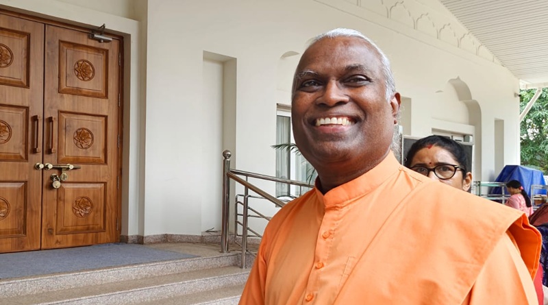 आंतरिक शांति एक ऐसा लिंक, जिसके द्वारा कोई भी व्यक्ति खुद को ईश्वर से कनेक्ट कर सकता हैः स्वामी पवित्रानन्द