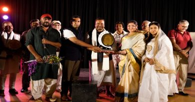 कलाकारों द्वारा किये गये शानदार अभिनय से मंच पर जीवंत हो उठा पलामू का इतिहास, संगीत नाटक अकादमी द्वारा आयोजित नाट्य महोत्सव में हुआ नाटक का मंचन