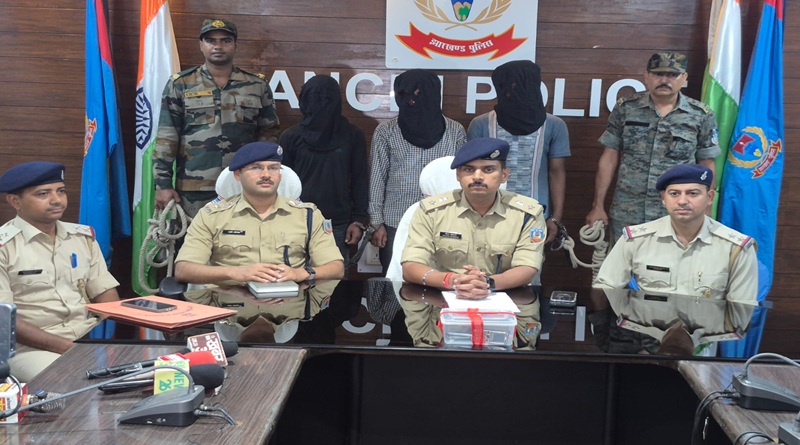 तीन लाख रुपये की फिरौती के लिए अगवा पांच वर्षीय बच्ची 12 घंटे में सकुशल बरामद, तीन अपहरणकर्ता गिरफ्तार