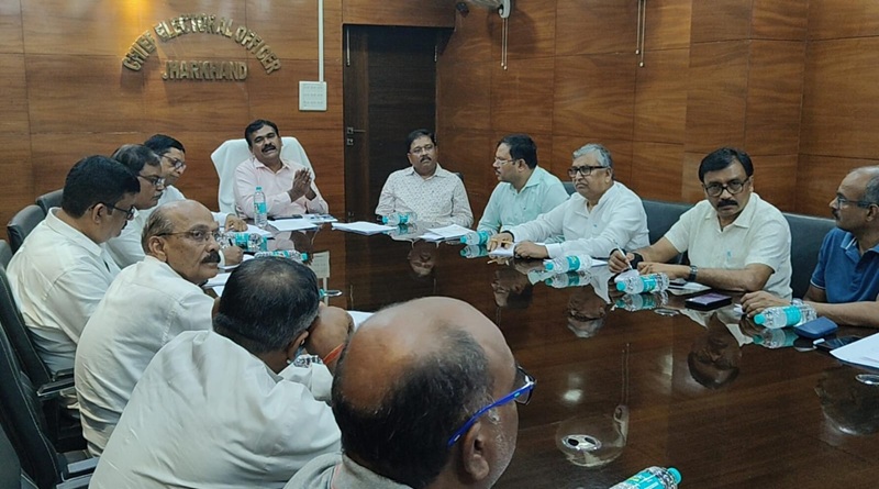 CEO ने सभी मान्यता प्राप्त राजनीतिक दलों के साथ की बैठक, कहा यदि किसी कारणवश वर्तमान मतदाता सूची के किसी भी मतदाता को इन्यूमरेशन फॉर्म अप्राप्त या खराब हो गया है, तो वे अपने BLO से संपर्क करें