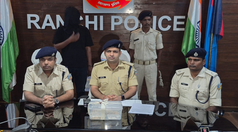 रांची पुलिस ने अशोक नगर चोरी कांड में शामिल मुजफ्फरपुर के समीर उर्फ कबीर खान को किया गिरफ्तार, 65 लाख के आभूषण बरामद, कुल बरामदगी एक करोड़ रुपये के पार