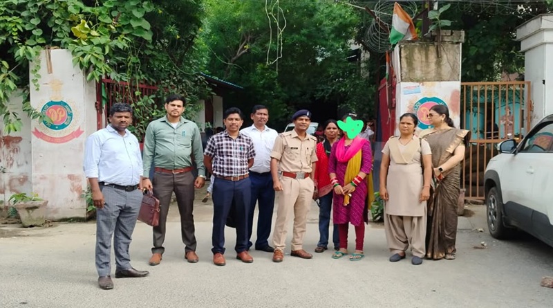 आधार में जन्मतिथि बदलकर नाबालिग को बनाया मानव तस्करी का शिकार, झारखंड की किशोरी दिल्ली से रेस्क्यू