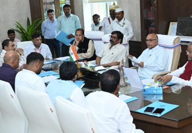कल से शुरु हो रहे झारखण्ड विधानसभा के मानसून सत्र को लेकर विधानसभाध्यक्ष कक्ष में सर्वदलीय बैठक संपन्न