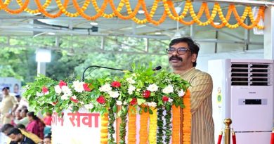 CM हेमन्त सोरेन ने झारखण्ड राज्य की अग्निशमन एवं फायर सेफ्टी व्यवस्था को अत्याधुनिक और सुदृढ़ बनाने के उद्देश्य से कुल 58 आधुनिक वाहनों को हरी झंडी दिखाकर किया रवाना