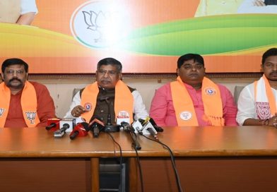 राहुल गांधी में अगर थोड़ी भी नैतिकता है तो राज्य के छात्रों के साथ सीएम हेमन्त सोरेन के दरवाजे पर दें धरनाः आदित्य साहू